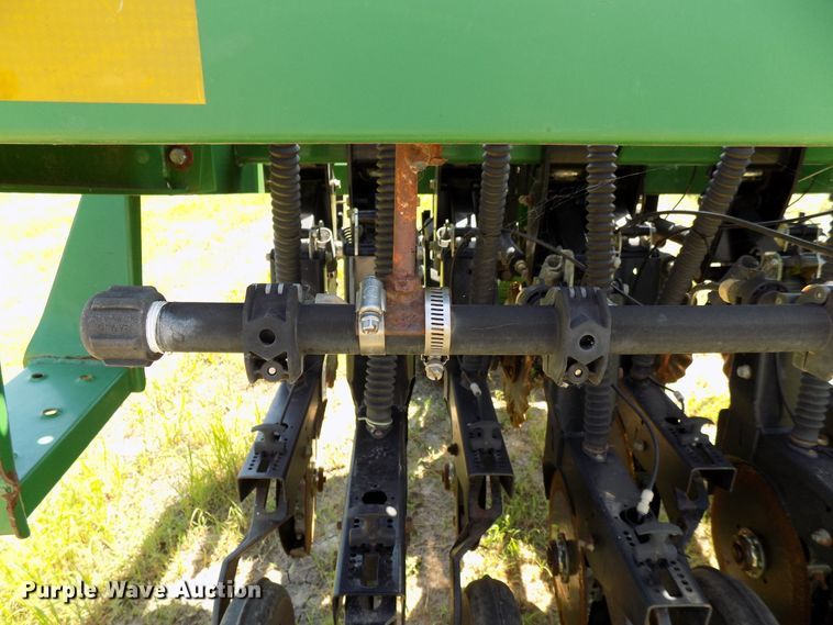 image for item FJ9289 Great Plains 2N3010 no-till grain drill