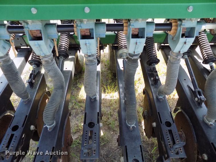 image for item FJ9290 Great Plains 3S3000 grain drill