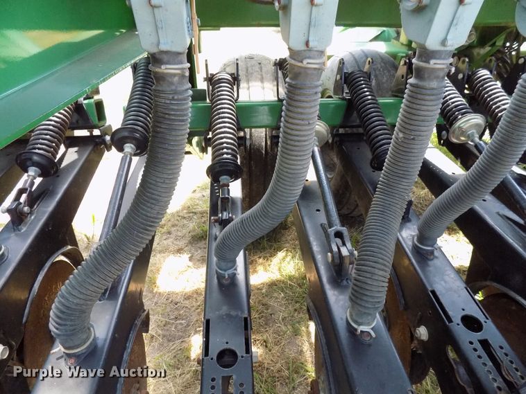 image for item FJ9290 Great Plains 3S3000 grain drill