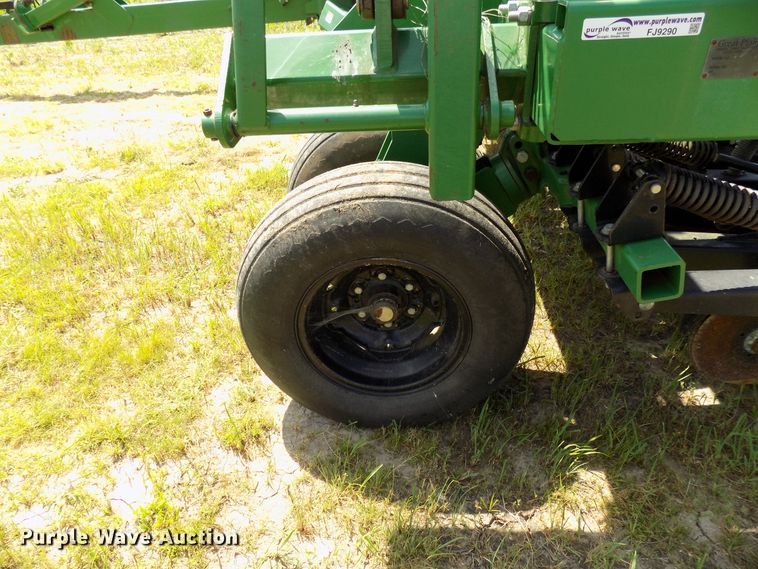 image for item FJ9290 Great Plains 3S3000 grain drill