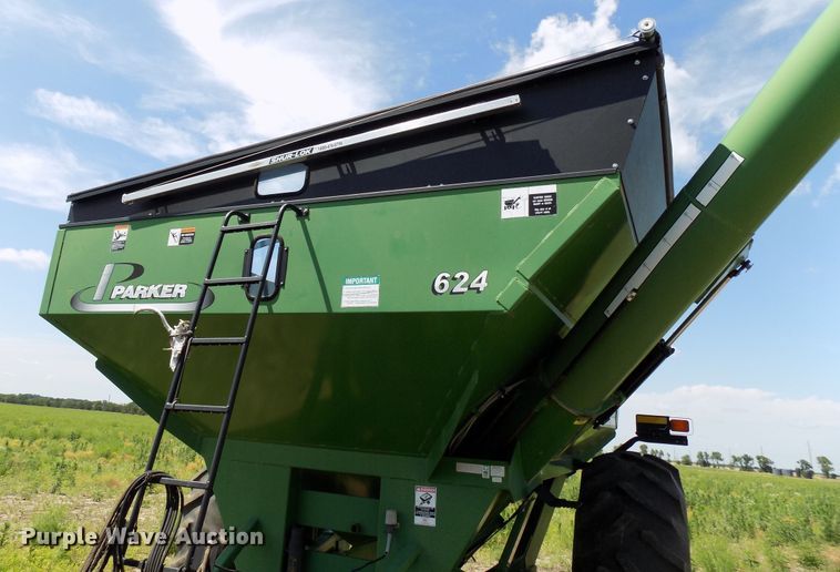 image for item FJ9291 Parker 624 grain cart