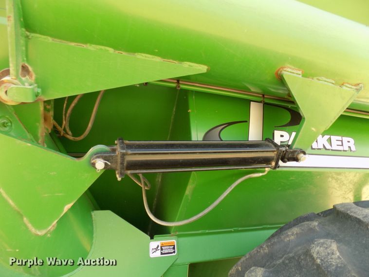 image for item FJ9291 Parker 624 grain cart