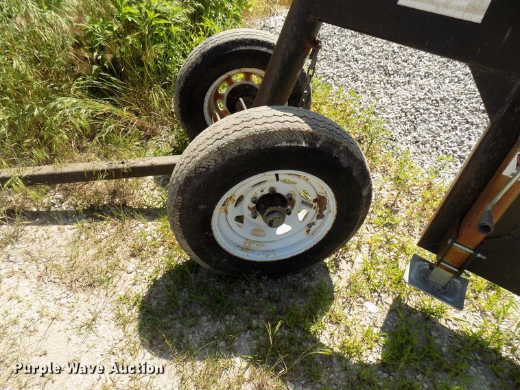 image for item FJ9292 2001 John Deere 925F flex head