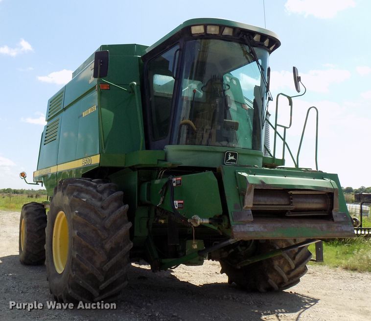image for item FJ9293 1998 John Deere 9510 RWA combine