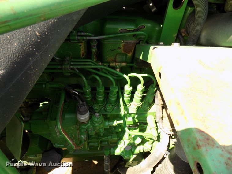 image for item FJ9293 1998 John Deere 9510 RWA combine