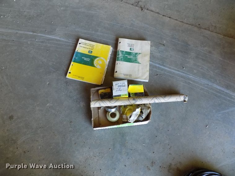 image for item FJ9293 1998 John Deere 9510 RWA combine