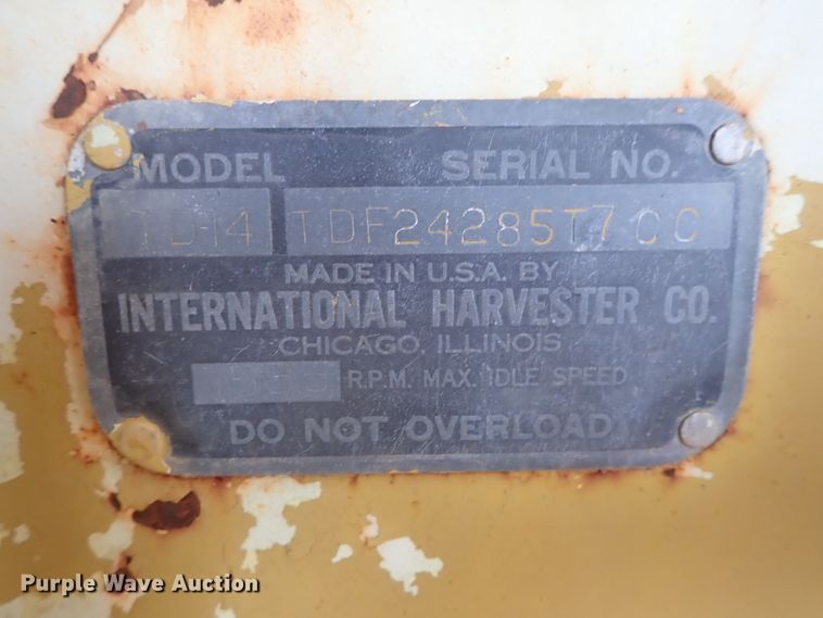 image for item FR9423 International D14 dozer