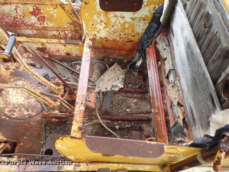 image for item FR9423 International D14 dozer