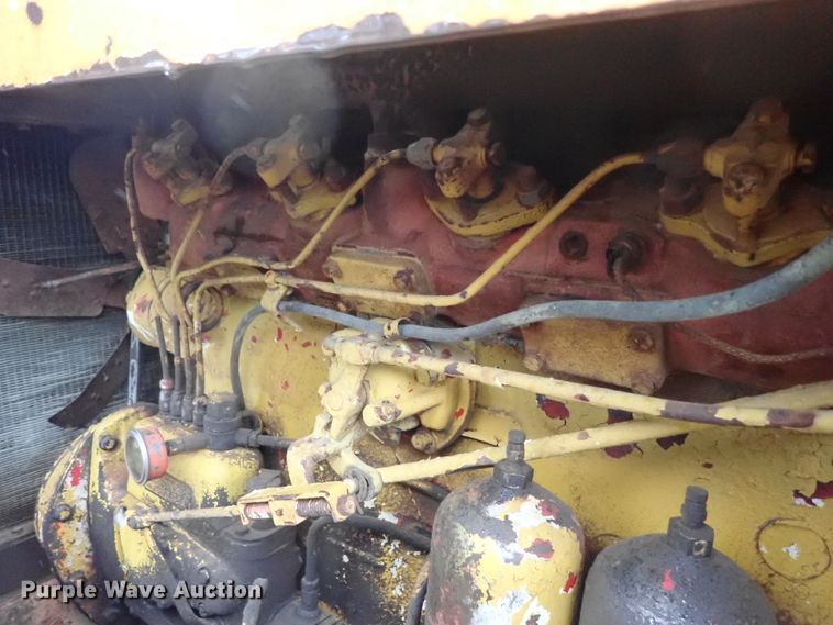 image for item FR9423 International D14 dozer