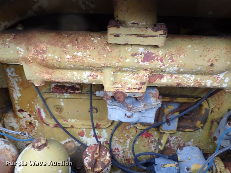 image for item FR9423 International D14 dozer