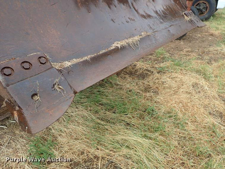 image for item FR9423 International D14 dozer