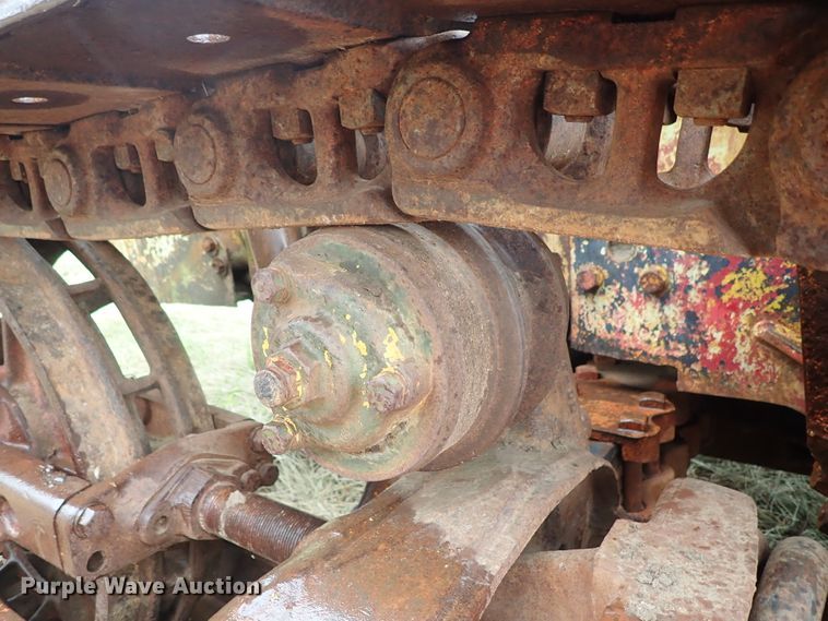 image for item FR9423 International D14 dozer