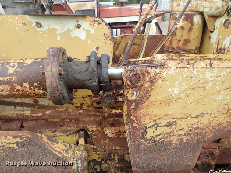 image for item FR9423 International D14 dozer