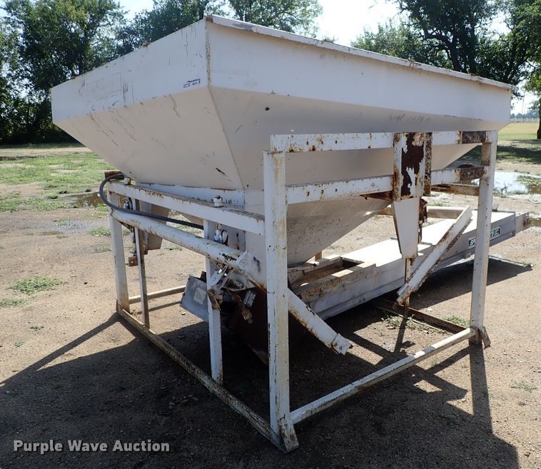 Speed King steel grain hopper in Kinsley, KS | Item GB9479 sold ...