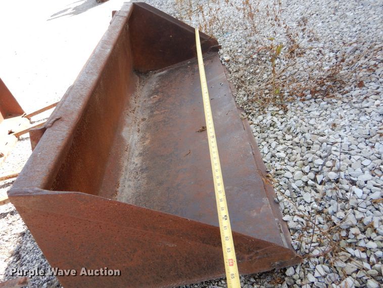 image for item GC9253 (2) buckets