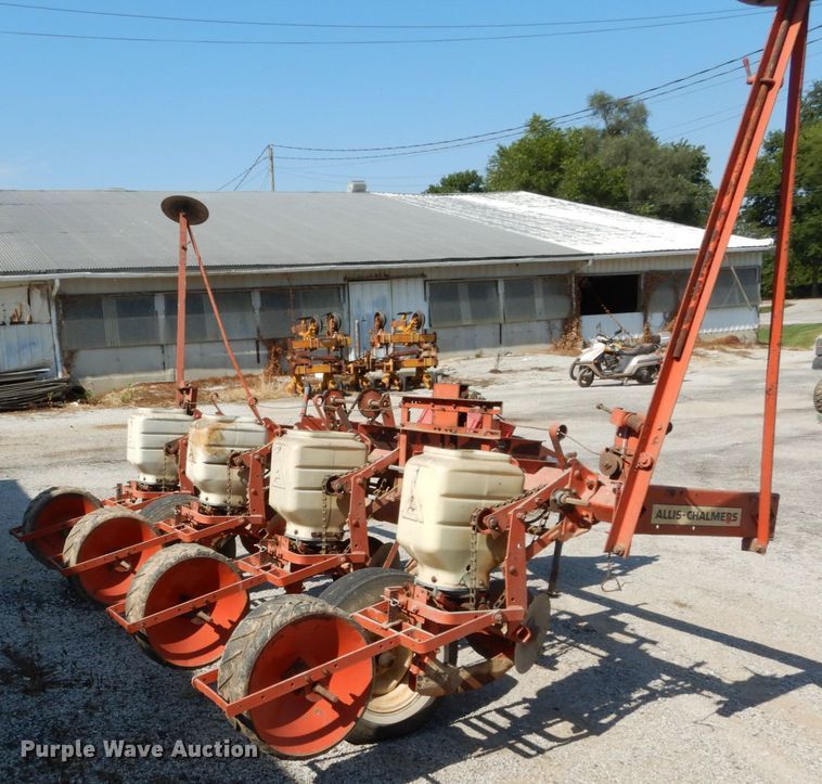 image for item GC9256 Allis Chalmers planter