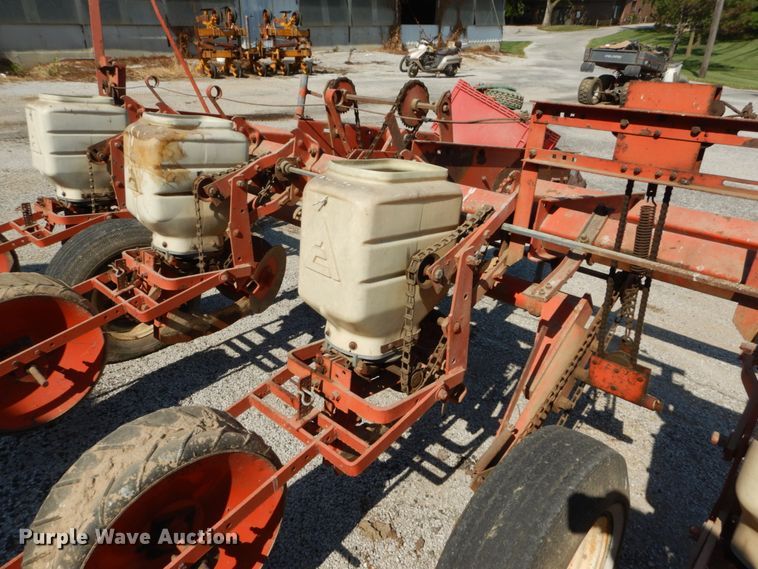 image for item GC9256 Allis Chalmers planter