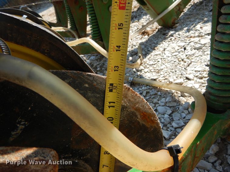 image for item GC9260 John Deere in-furrow liquid fertilizer applicator