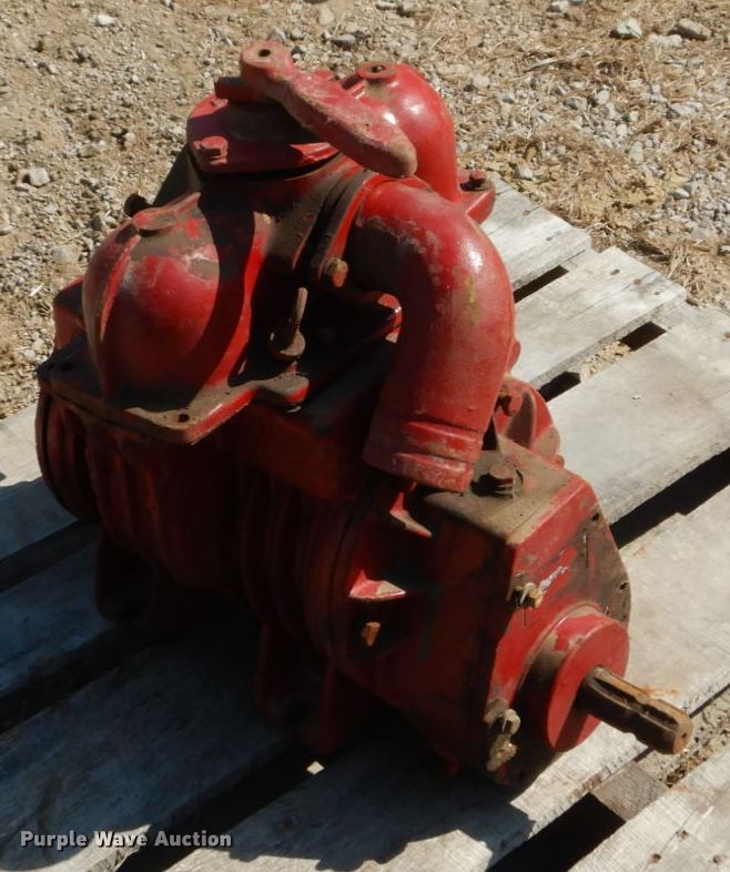 image for item GC9260 John Deere in-furrow liquid fertilizer applicator