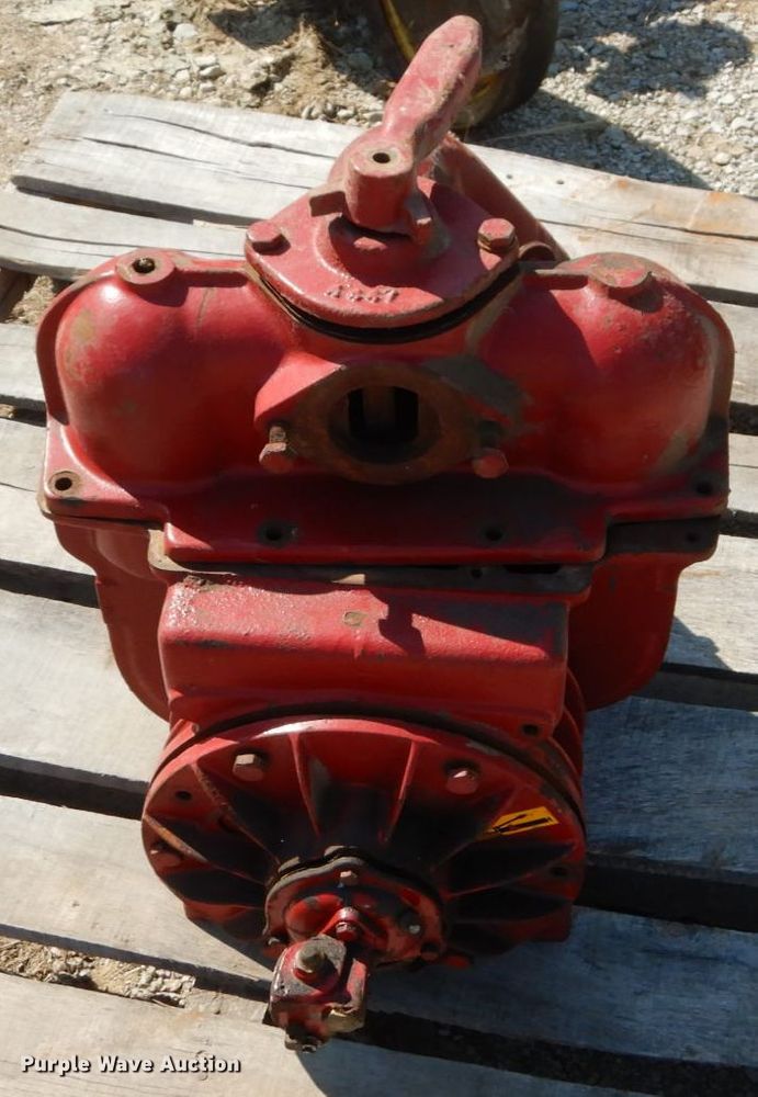 image for item GC9260 John Deere in-furrow liquid fertilizer applicator