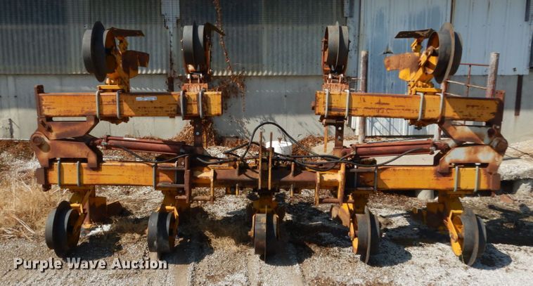 image for item GC9263 Buffalo 211-1-702 hiller