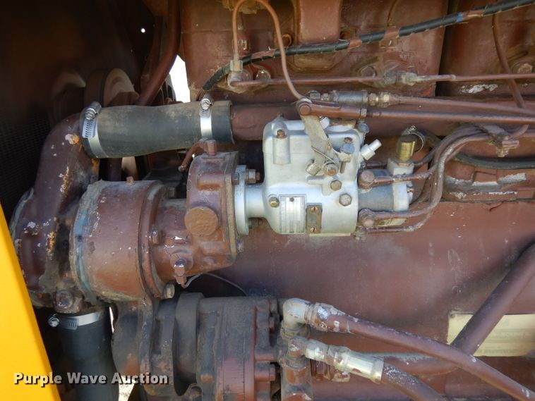 image for item GG9131 1963 Minneapolis Moline G706 MFWD tractor