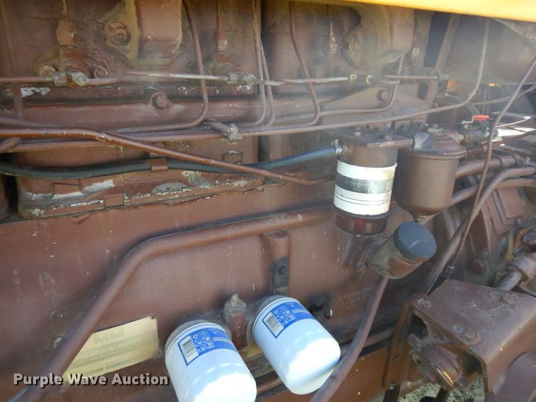 image for item GG9131 1963 Minneapolis Moline G706 MFWD tractor