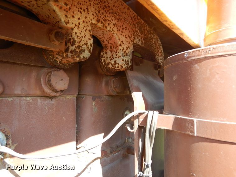 image for item GG9131 1963 Minneapolis Moline G706 MFWD tractor