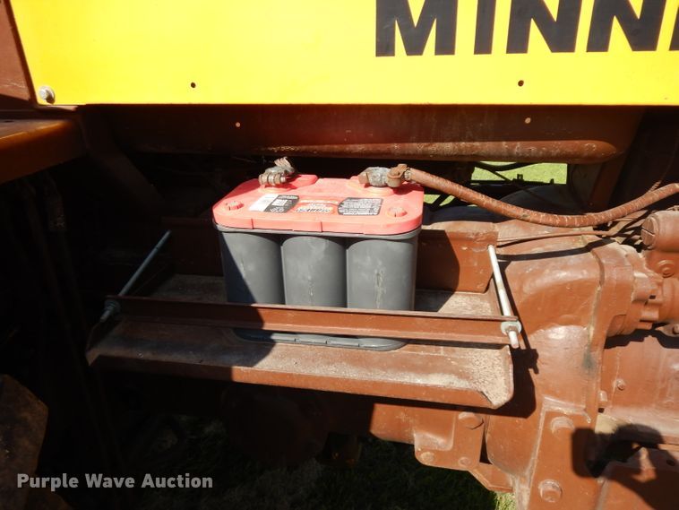 image for item GG9131 1963 Minneapolis Moline G706 MFWD tractor