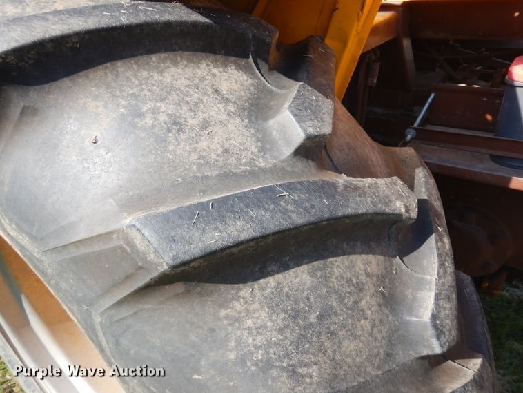 image for item GG9131 1963 Minneapolis Moline G706 MFWD tractor