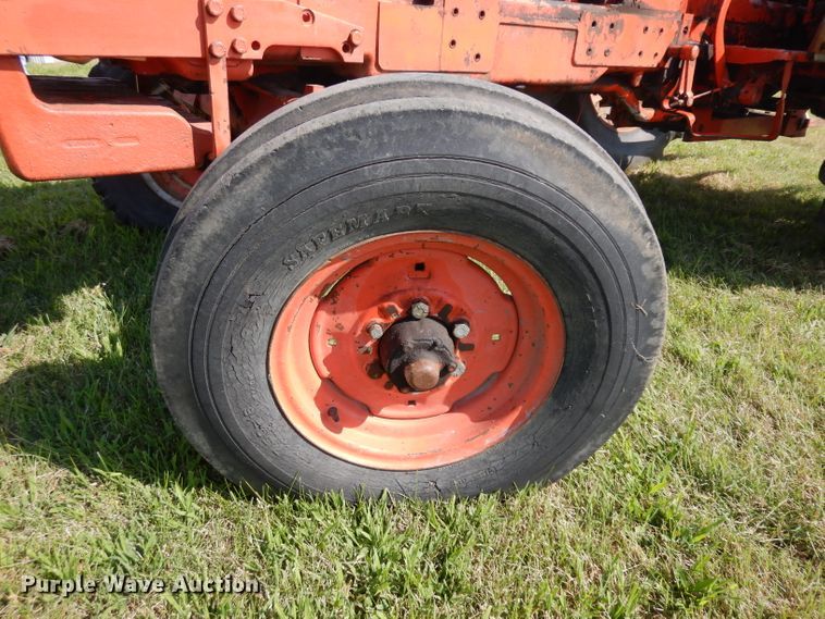 image for item GG9132 1974 David Brown 1212 tractor