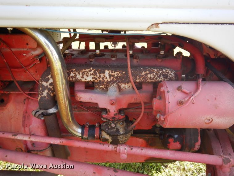 image for item GG9133 1949 Ford 8N tractor