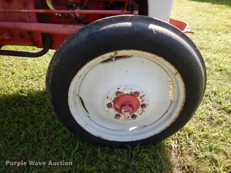 image for item GG9133 1949 Ford 8N tractor