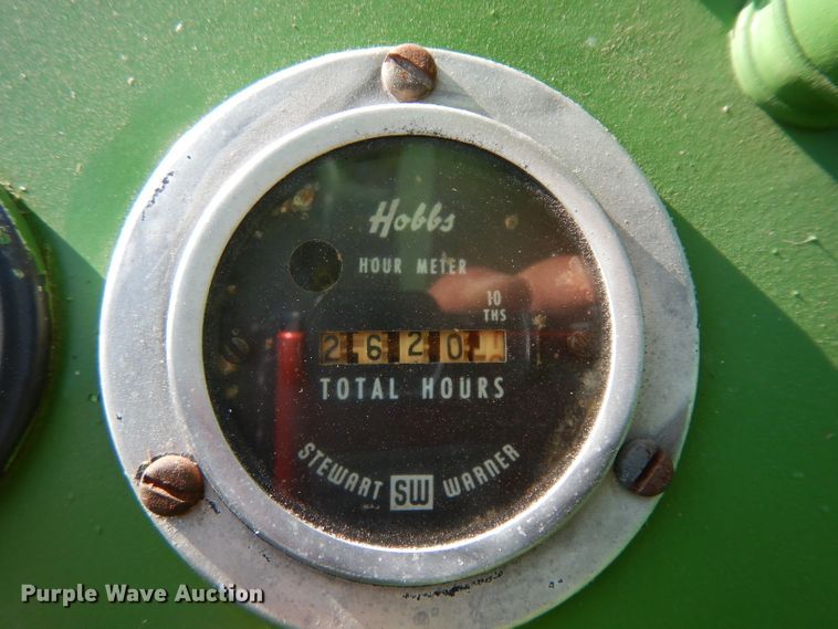 image for item GG9136 1952 John Deere R tractor