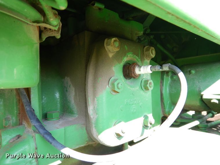 image for item GG9136 1952 John Deere R tractor