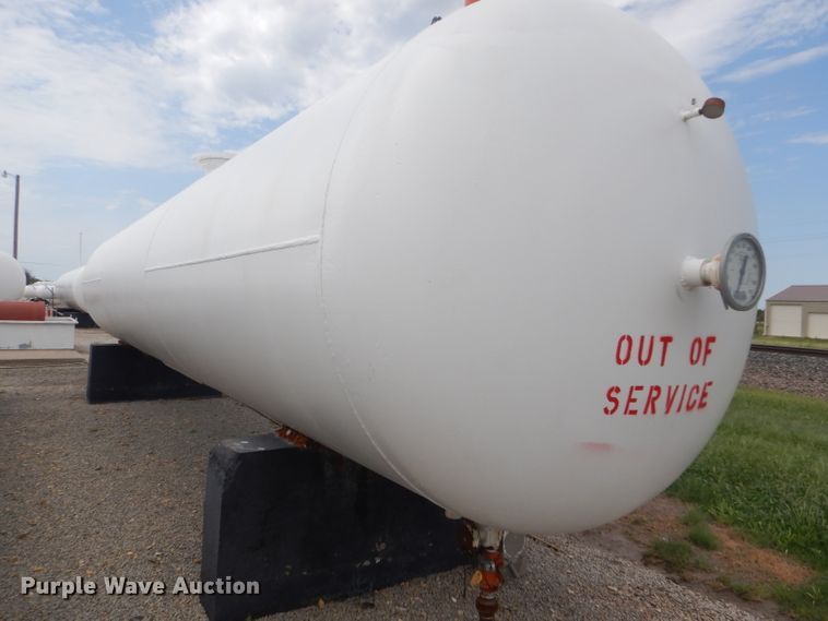 image for item GH9619 (2) anhydrous ammonia bulk tanks
