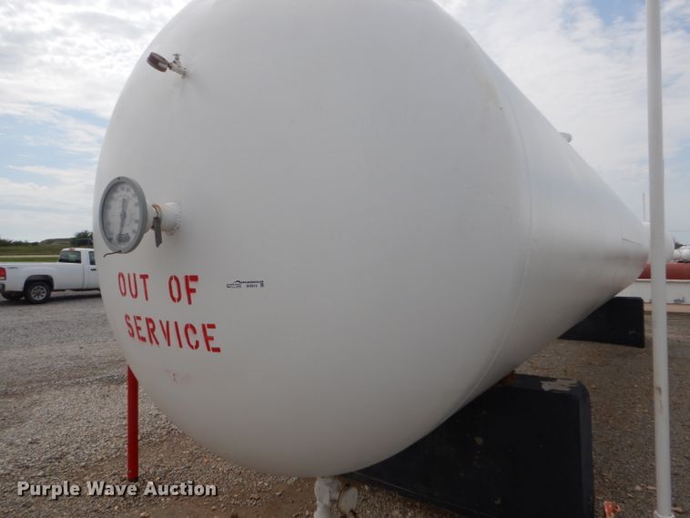 image for item GH9619 (2) anhydrous ammonia bulk tanks