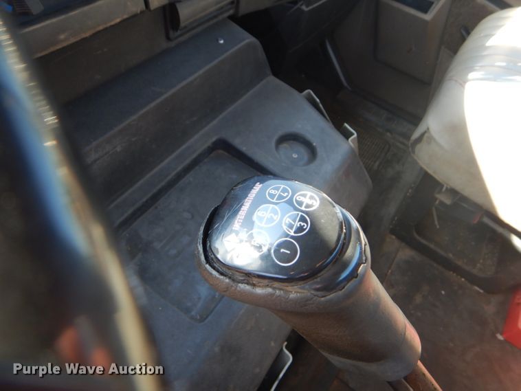 image for item GH9652 1993 International 8100 semi truck