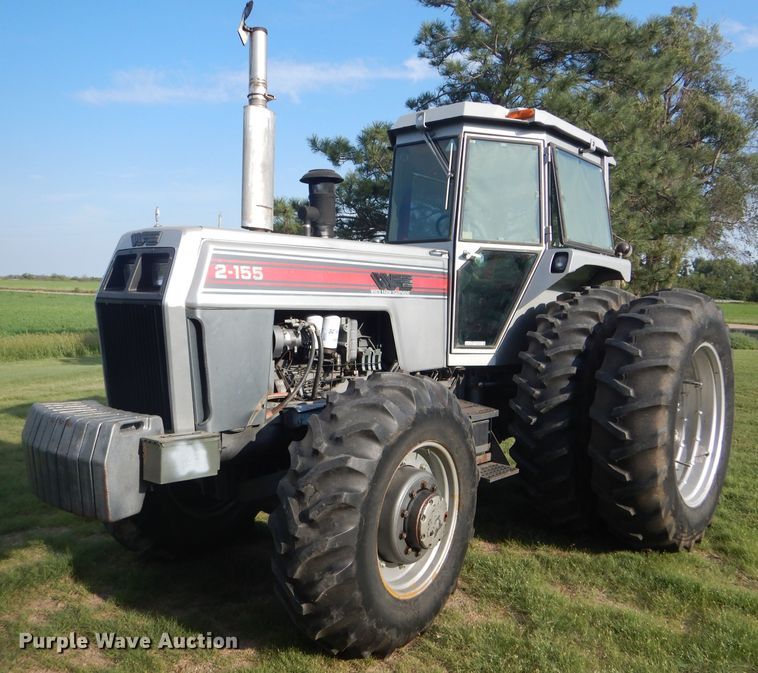 image for item GH9742 1985 White 2-155 Farm Boss MFWD tractor