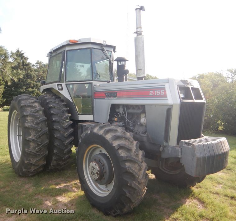 image for item GH9742 1985 White 2-155 Farm Boss MFWD tractor