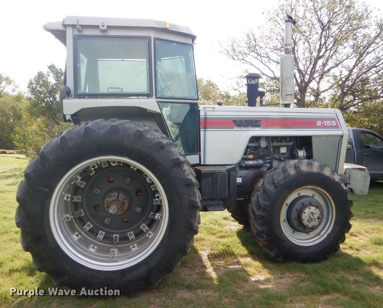 image for item GH9742 1985 White 2-155 Farm Boss MFWD tractor