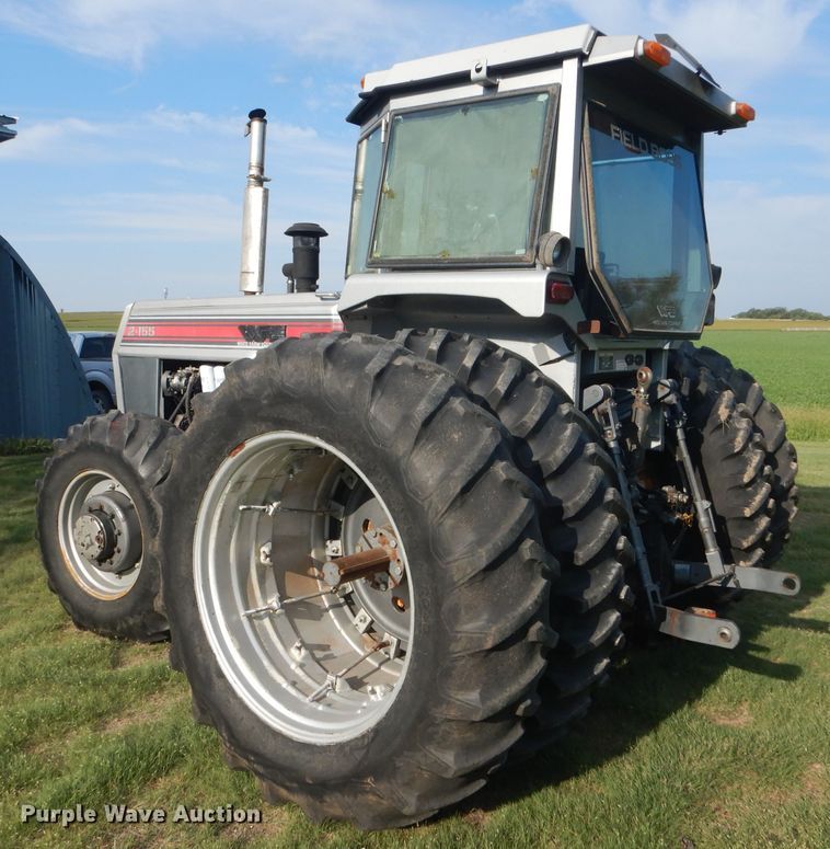 image for item GH9742 1985 White 2-155 Farm Boss MFWD tractor