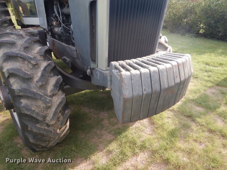 image for item GH9742 1985 White 2-155 Farm Boss MFWD tractor