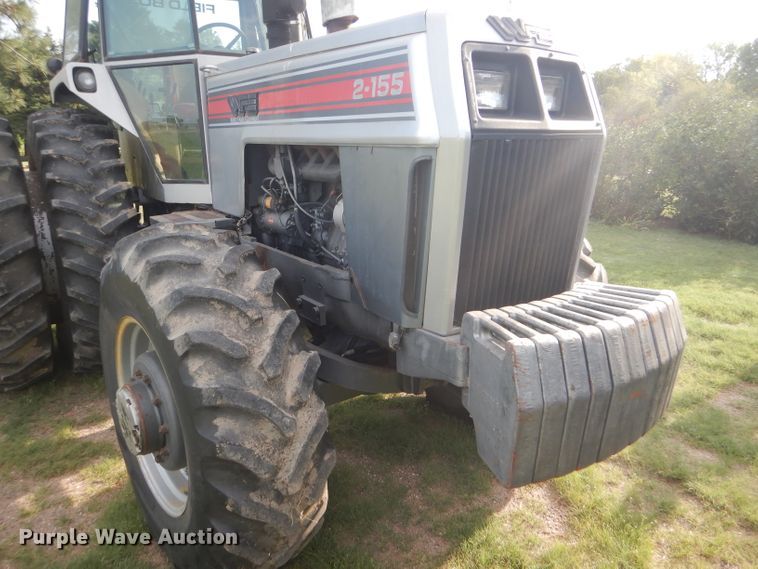 image for item GH9742 1985 White 2-155 Farm Boss MFWD tractor