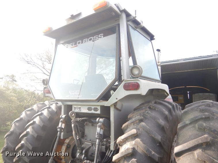 image for item GH9742 1985 White 2-155 Farm Boss MFWD tractor