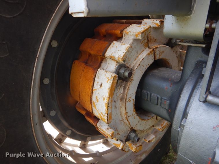 image for item GH9742 1985 White 2-155 Farm Boss MFWD tractor