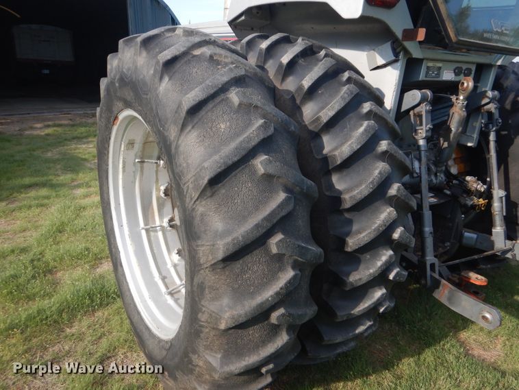 image for item GH9742 1985 White 2-155 Farm Boss MFWD tractor