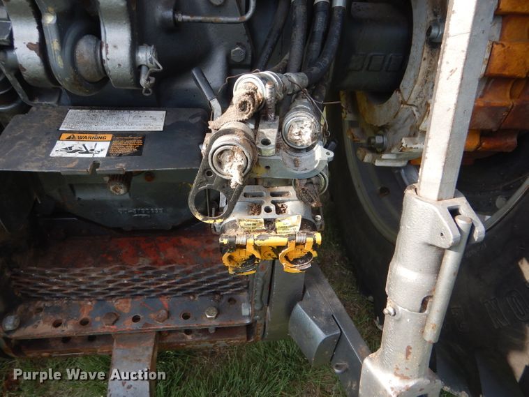 image for item GH9742 1985 White 2-155 Farm Boss MFWD tractor