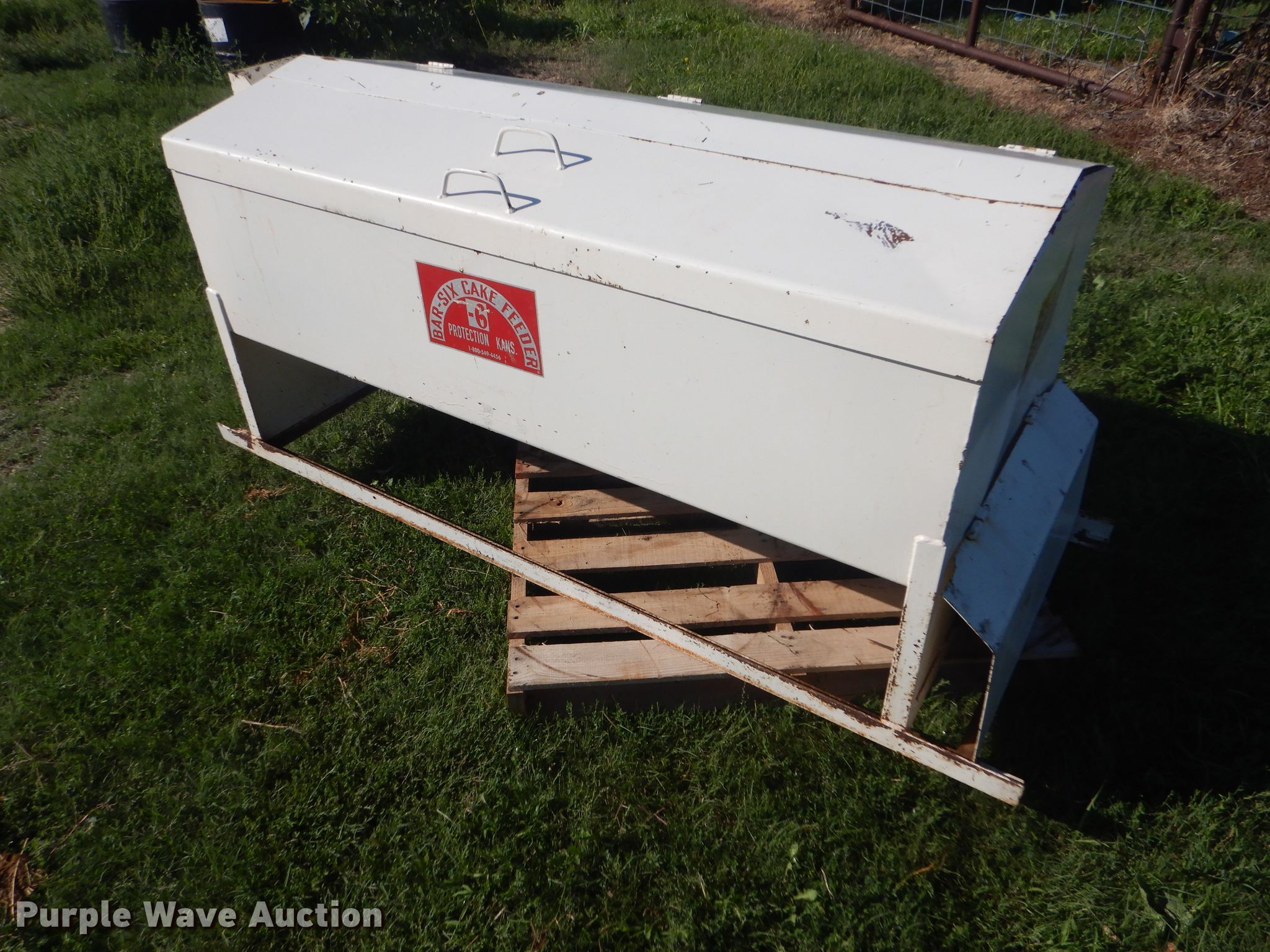Bar Six Cake Feeder Item Gh9649 10 9 2019