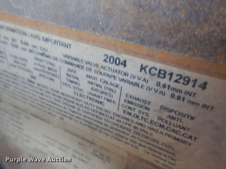 image for item DD4443 2005 Peterbilt 387 semi truck